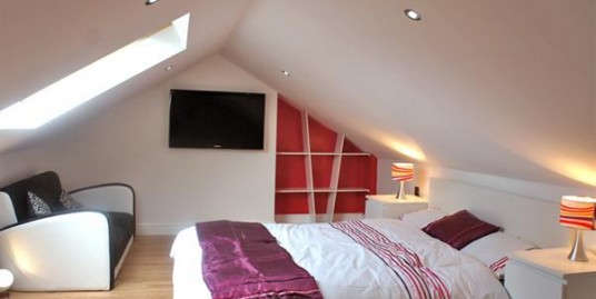 Bedrooms available in shared house, ALL BILLS INCLUDED, close to amenities, public transport, DIDSBURY