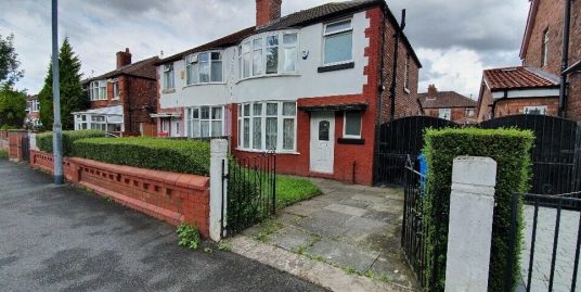 4 Bedroom house available, furnished, close to all amenities, transport, city centre & university July 2023