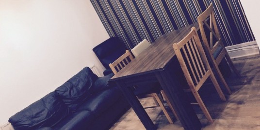 7 Double bed house, close to amenities, University, transport, city centre, Student or Professionals