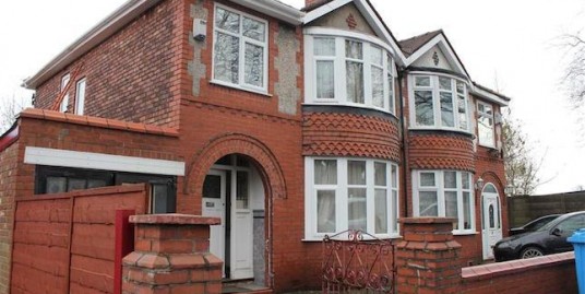3 or 4 Bedroom house, Lytham Rd Fallowfield
