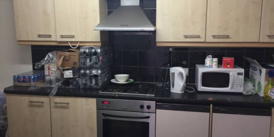 3 Bedroom flat, Rostrevor Rd, Adswood, Stockport