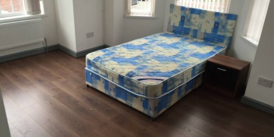 1 bed, on-suit, Scarsdale Rd Victoria Park Bills Included