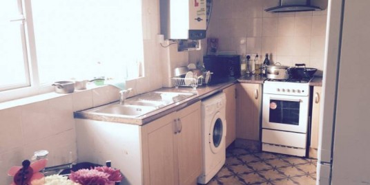 Bedroom in shared house, Werneth Ave fallowfield M14 7BF
