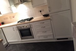 russel place kitchen 001