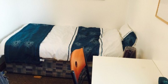 En-suite rooms, Bembridge Close, Bills included