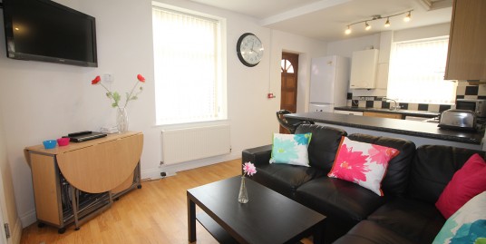 5 Bedroom house, ALL BILLS INC, Cawdor Rd Fallowfield